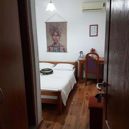 Bed & Breakfast Pansion Centar Tuzla