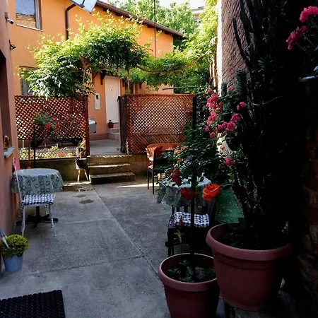 Pansion Centar 2* Tuzla