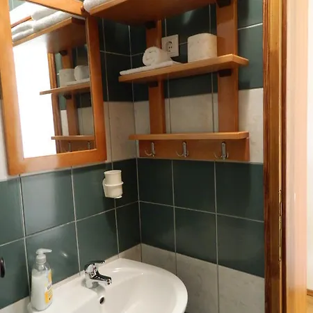 B&B Pansion Centar 2*