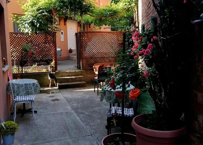 Pansion Centar 2* Tuzla